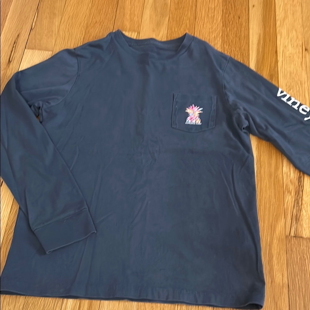 Vineyard Vines Navy Long Sleeve Shirt. Small